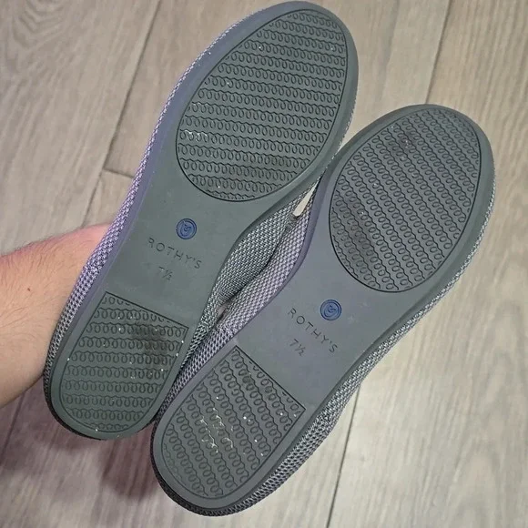 Rothy's The Flat in Pebble Grey with Red, Lightly Used, Almost New, Size 7.5 - Picture 4 of 12